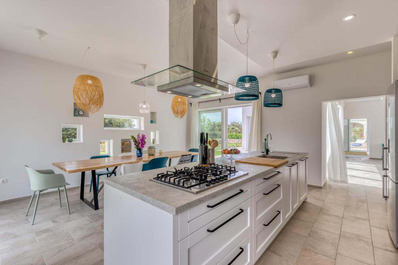 Villa Vela Muline - 8 Plus 2 Guests - Heated Pool Углян Экстерьер фото